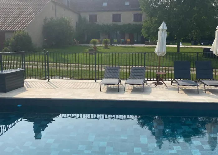 Le Domaine Du Gravier Bed and breakfast