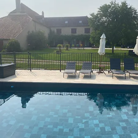 Le Domaine Du Gravier Nocleg ze śniadaniem